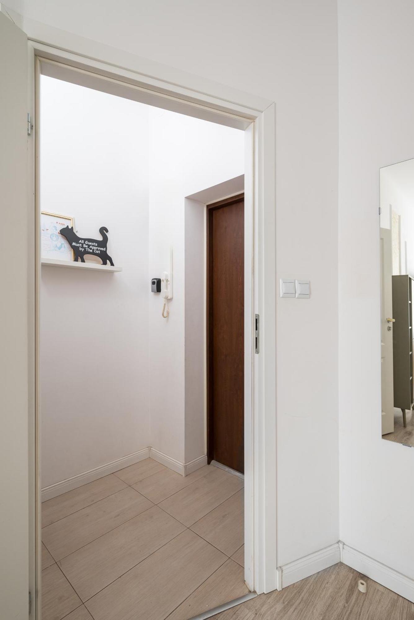 Green Oasis Charming Loft In A Historic Warsaw Tenement House 900 M From Central Station Екстер'єр фото